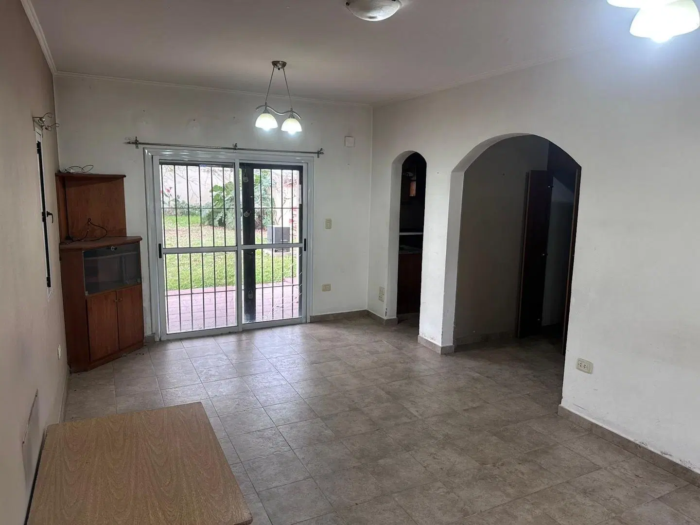 Venta Casa 5 ambientes Derqui 3