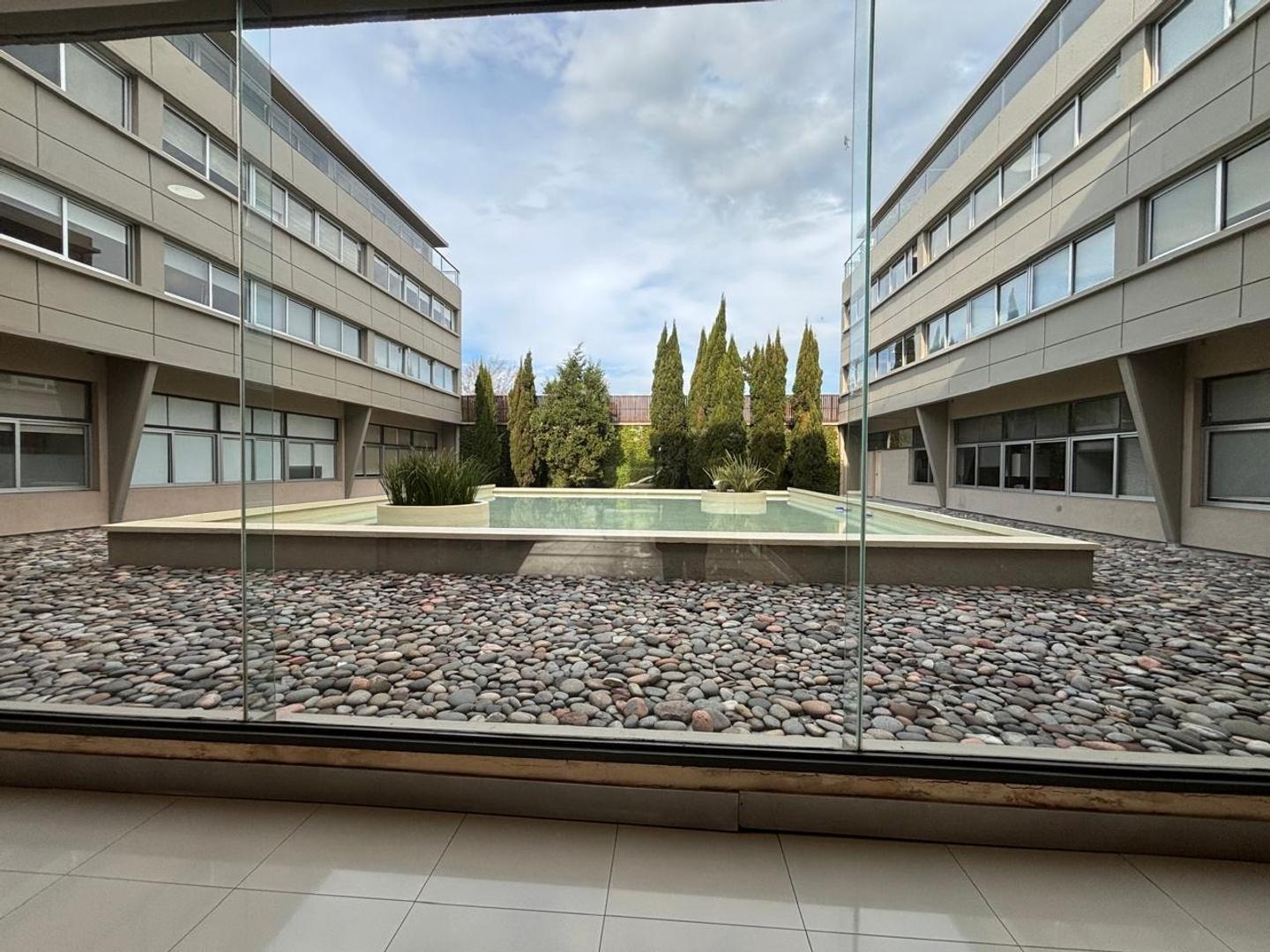 Alquiler Oficina de 75 m²  – Edificio Polo Uno, Pilar