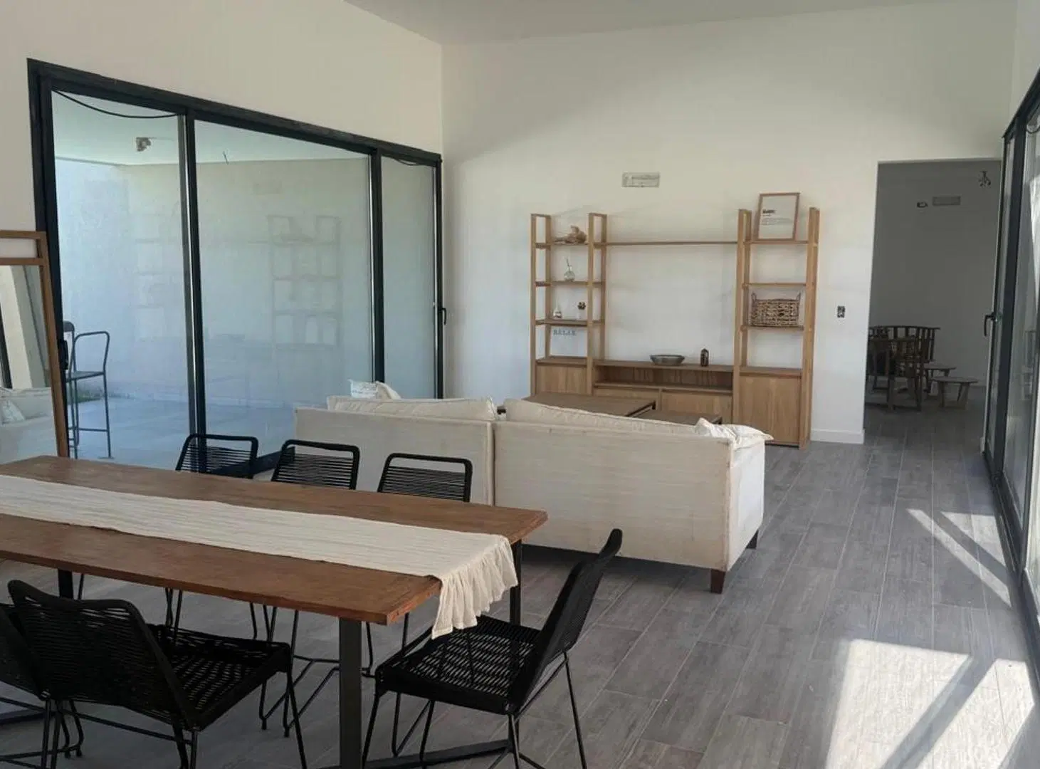 VENTA DE CASA AL RIO 259m2 EN NAUDIR 4