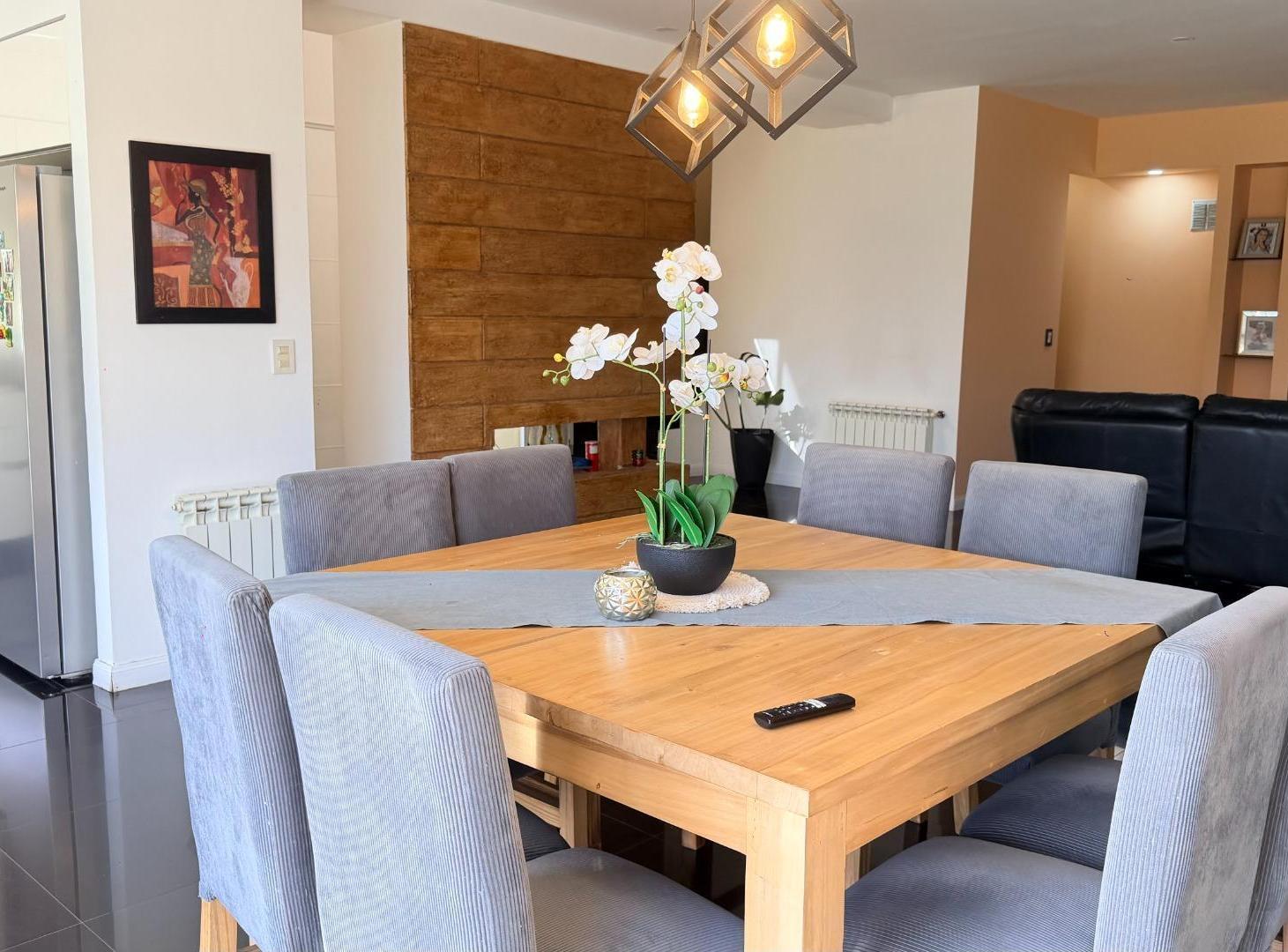 Foto de Venta casa 7 ambientes en La Agustina, imagen 5