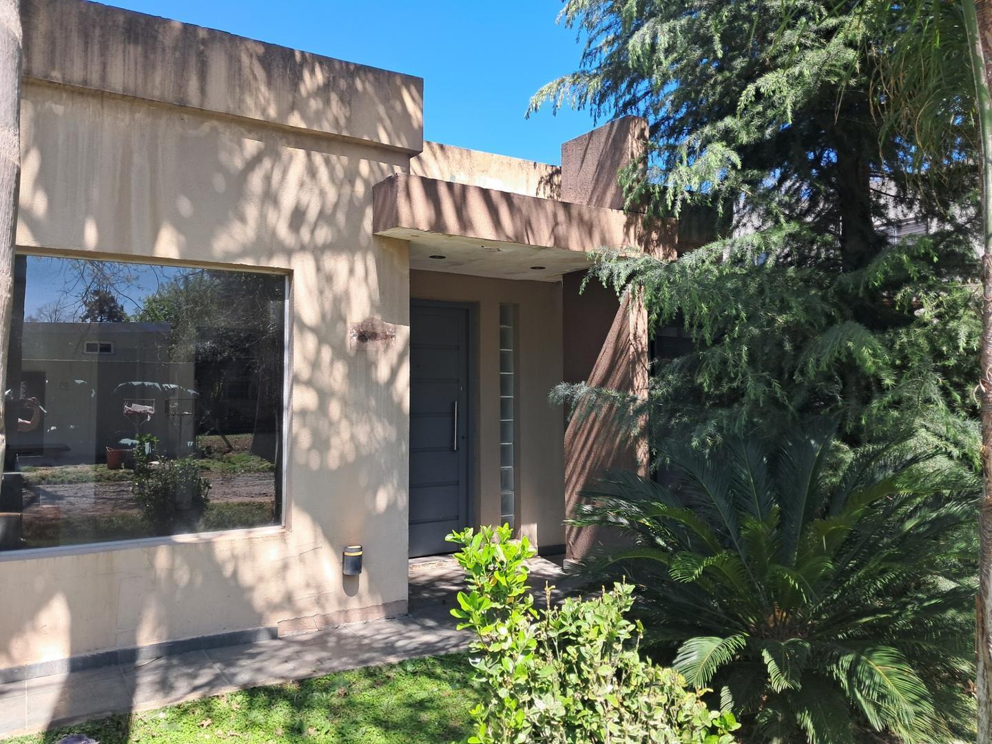 Foto de VENTA CASA 3 AMBINTES EN PILAR, imagen 1
