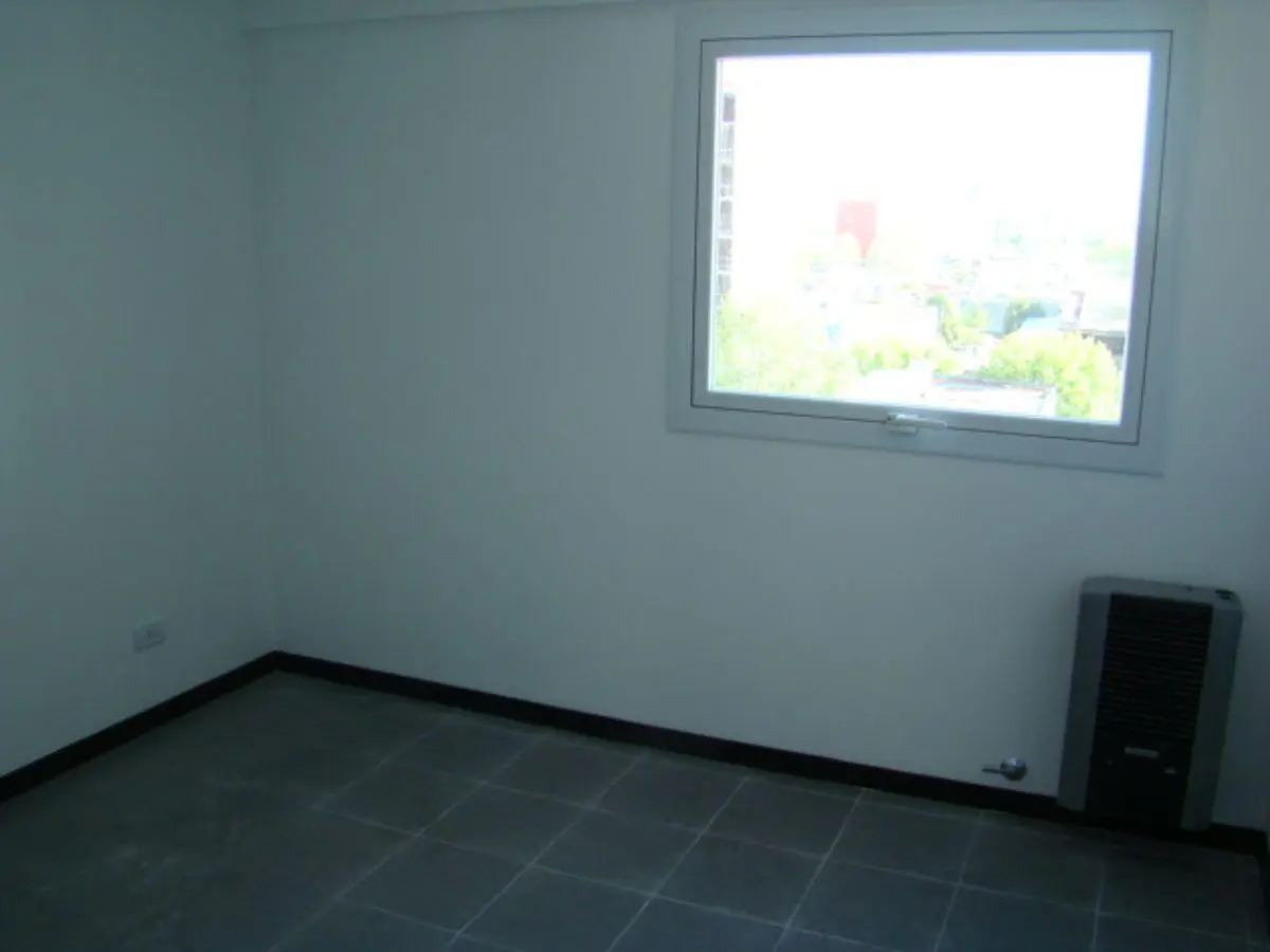 Alquiler, dpto 2 amb. (Rivadavia 3700) 5