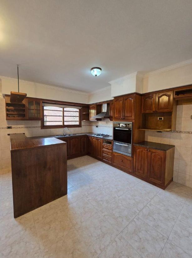 Foto de Chalet 5 amb. Barrio San Carlos, imagen 3