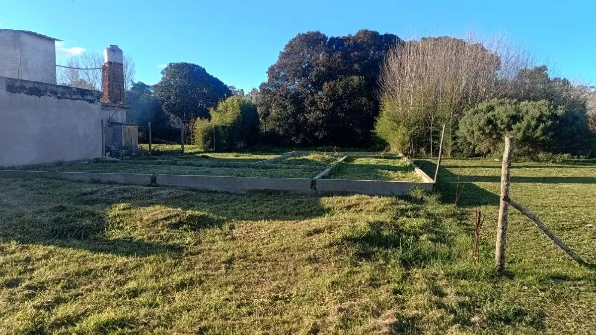 Lote. terreno 420mts2. Barrio Félix U. Camet 2