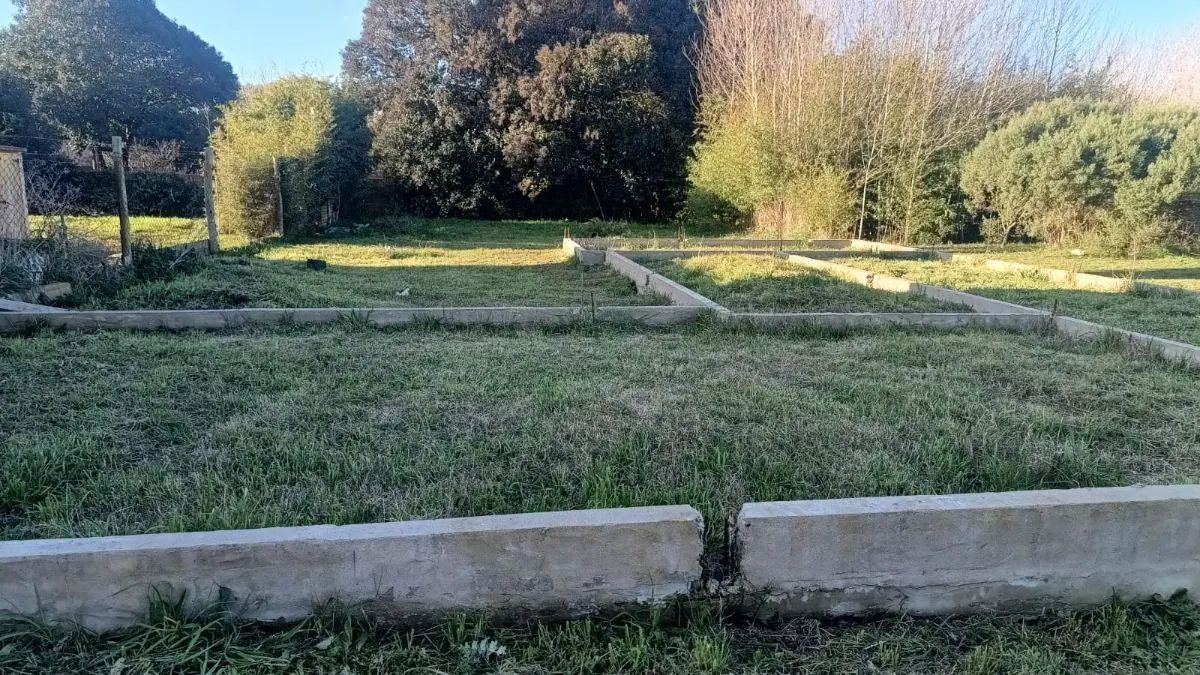 Lote. terreno 420mts2. Barrio Félix U. Camet 3