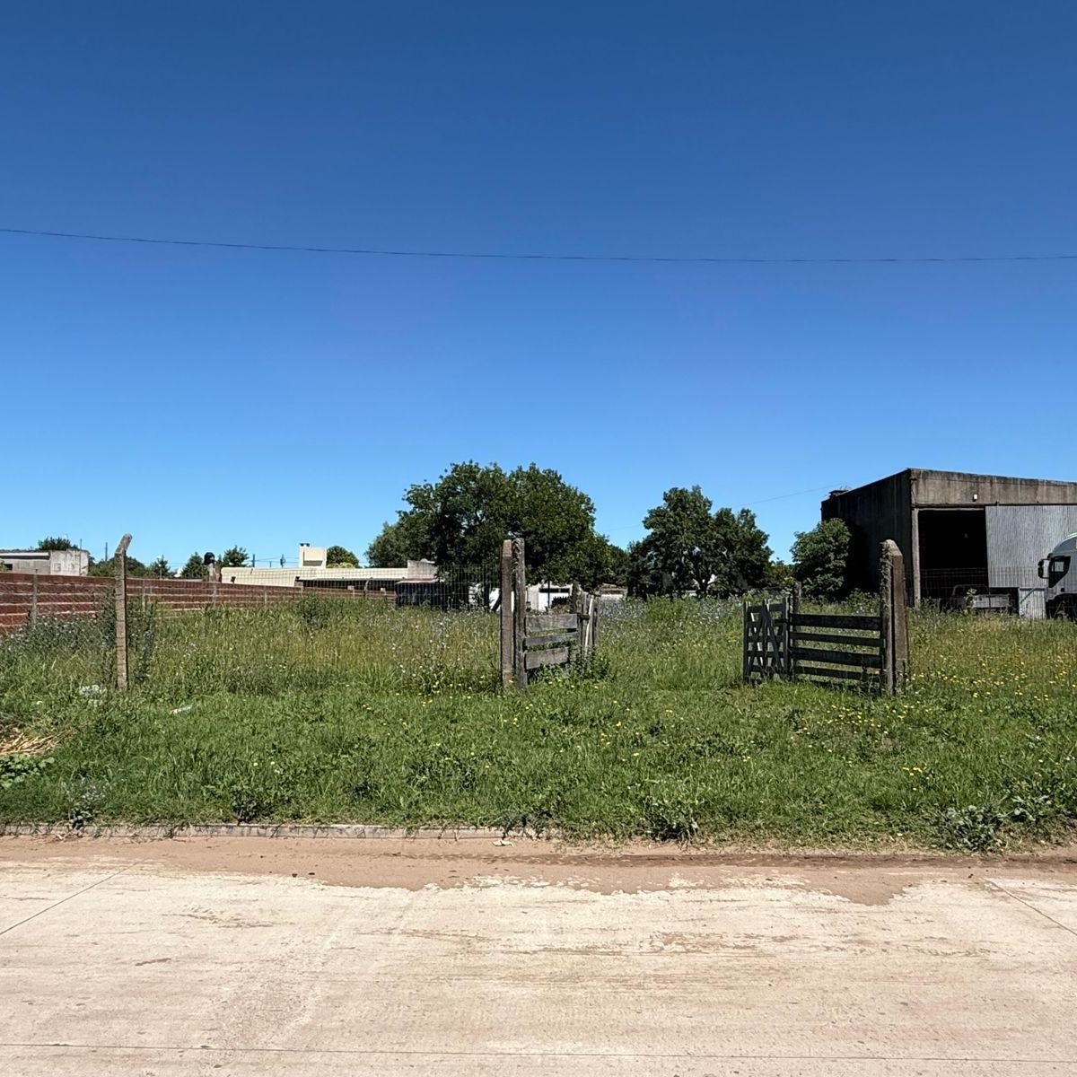 Lote 900 m² 1