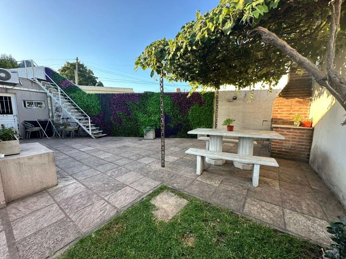 Casa en venta 4 ambientes en Ituzaingo Norte 3