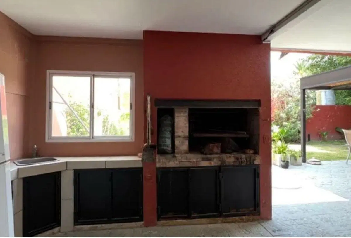 Casa en venta de 4 ambientes en Ituzaingo Norte 5