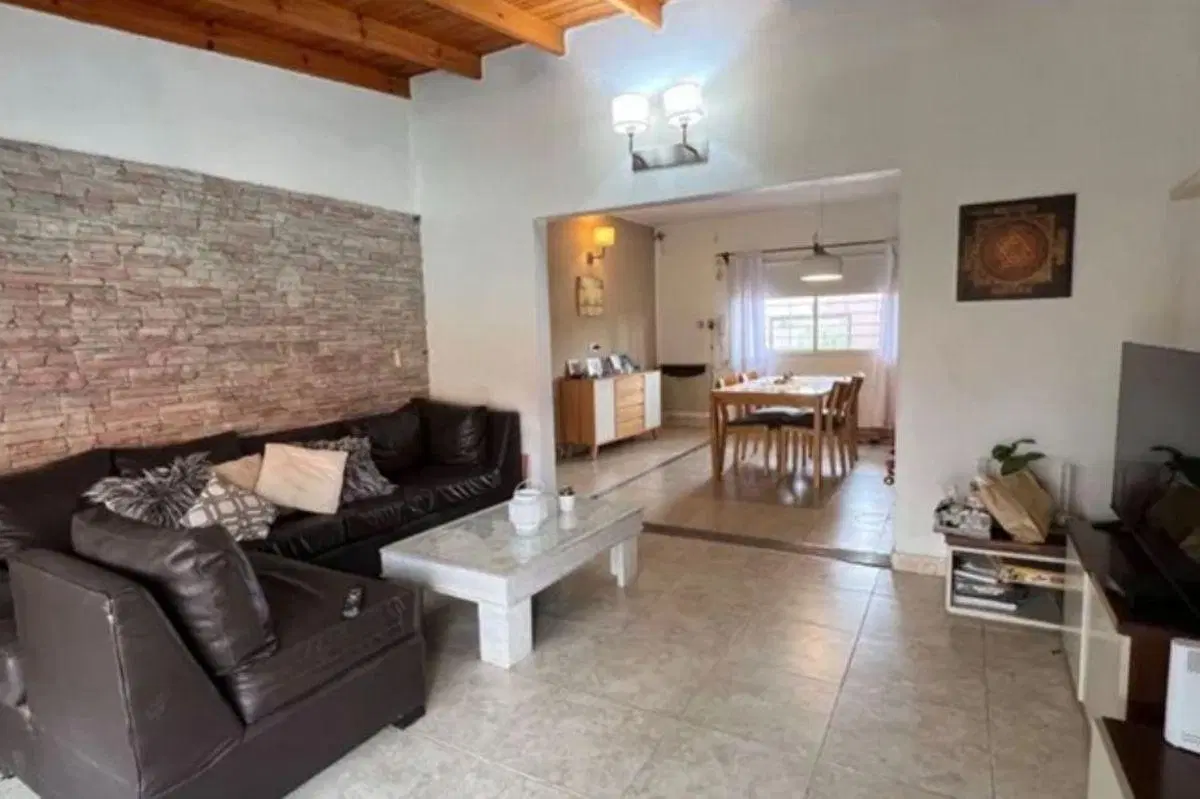Casa en venta de 4 ambientes en Ituzaingo Norte 3