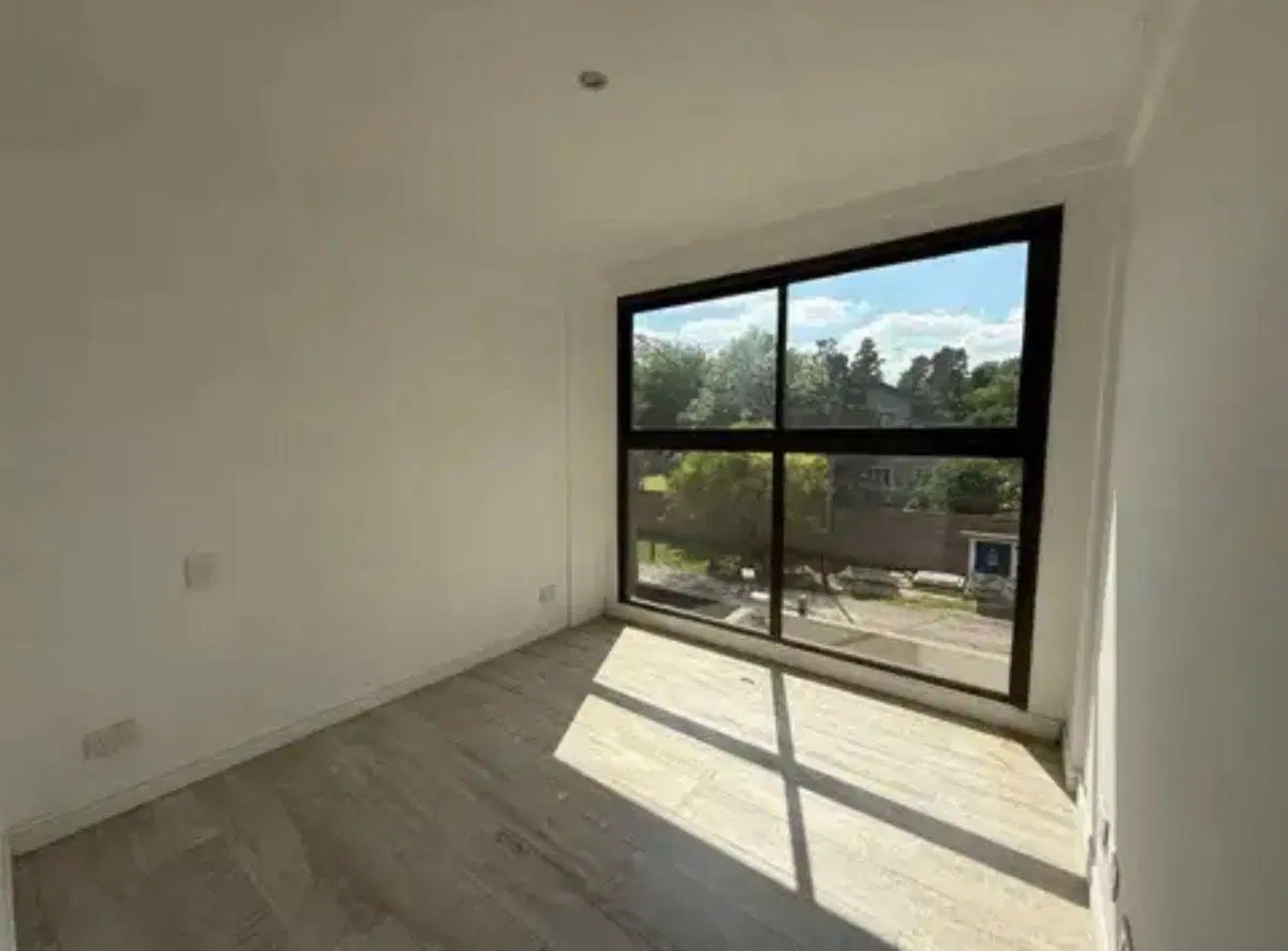 Departamento 3 ambientes en alquiler en Parque Leloir 8