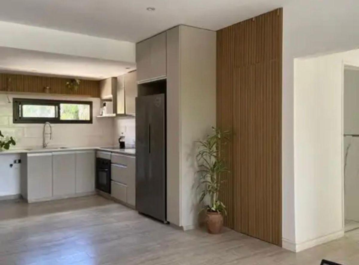 Foto de Departamento 3 ambientes en alquiler en Parque Leloir, imagen 2