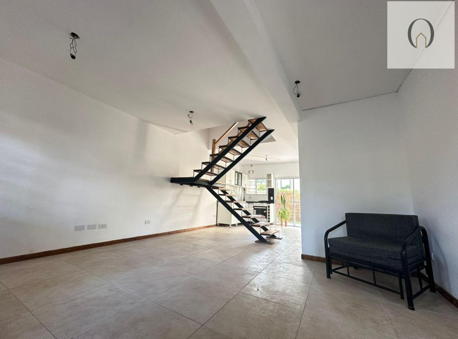 Foto de Duplex 4 ambientes en venta en Ituzaingo sur, imagen 2