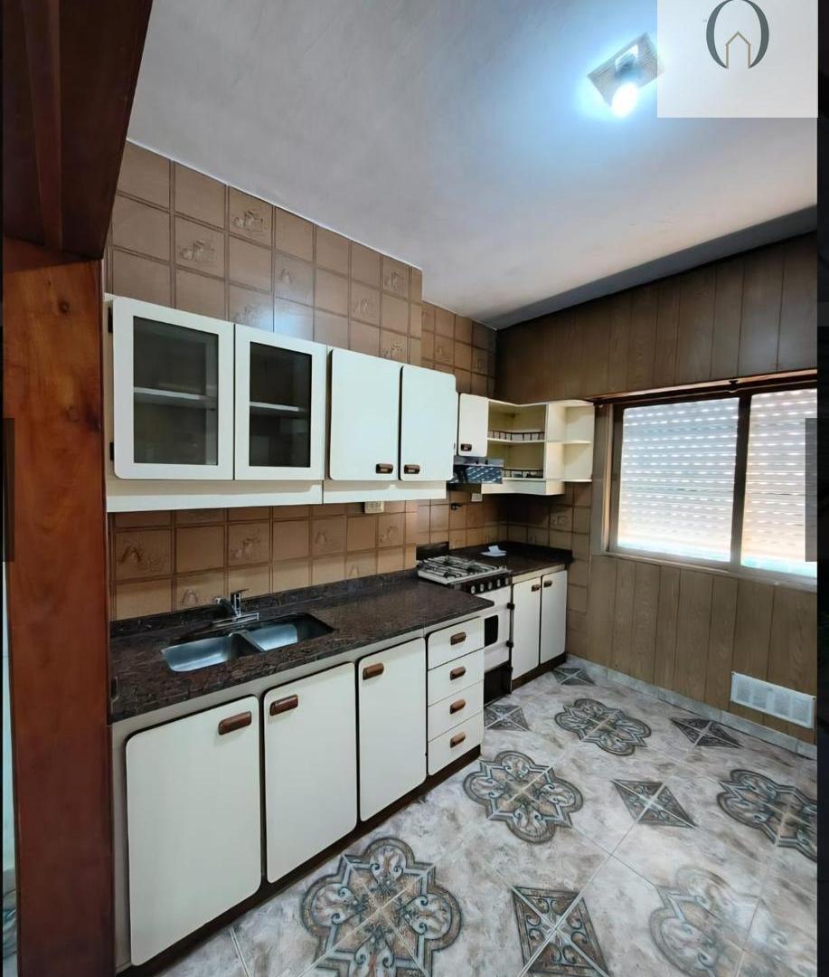 Foto de Casa en alquiler 5 amb Ituzaingó Sur con parque y pileta, imagen 2