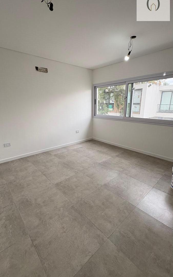 Foto de Casa en venta 5 ambientes en Condominio Del Prado en Parque Leloir, imagen 3