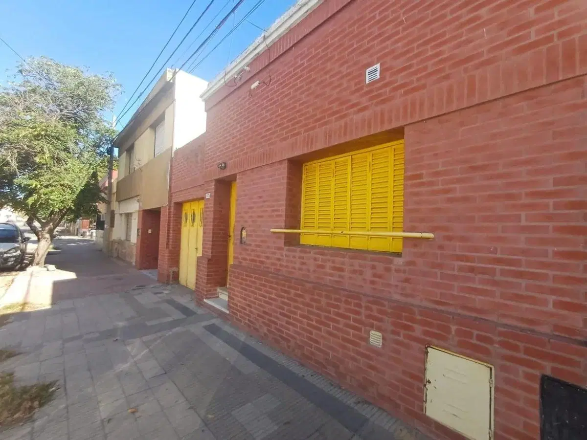 VENTA CASA SAN VICENTE 2 DORMITORIOS COCHERA 4