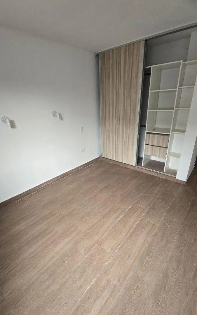 SE ALQUILA DUPLEX 2 DORMITORIOS CON SEGURIDAD SAN IGNACIO 4