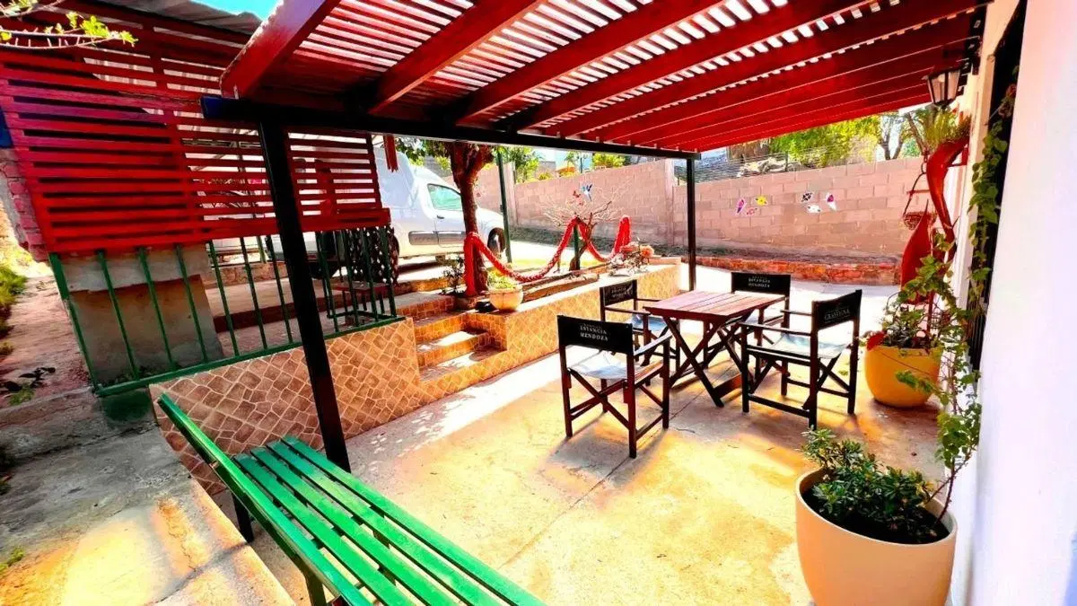 VENTA CASA 2 DORMITORIOS VILLA CARLOS PAZ 3