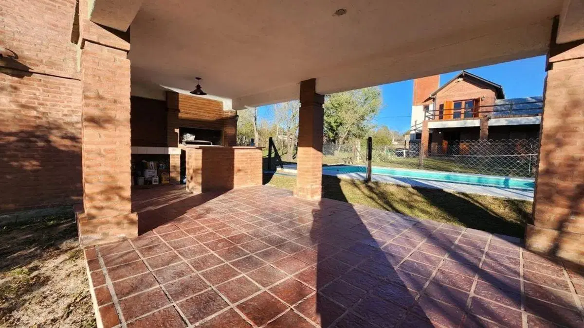 VENTA CASA EN POTRERO DE GARAY 2