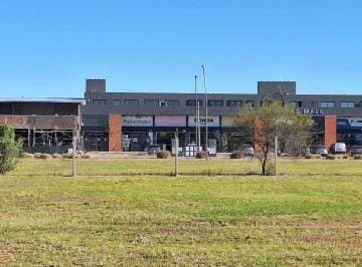 Foto de LOTE DE 348M2 APTO DUPLEX EN CAMPOS DE MANANTIALES, imagen 4