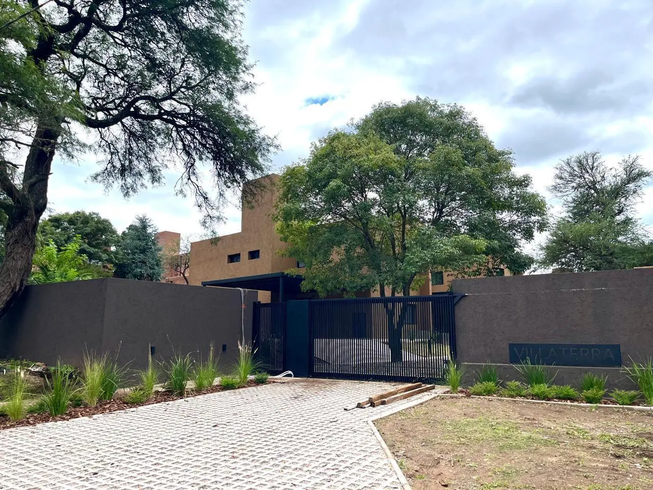 VENTA Dúplex de 3 Dormitorios a Estrenar en Housing Villa Terra  Villa Allende Golf 2
