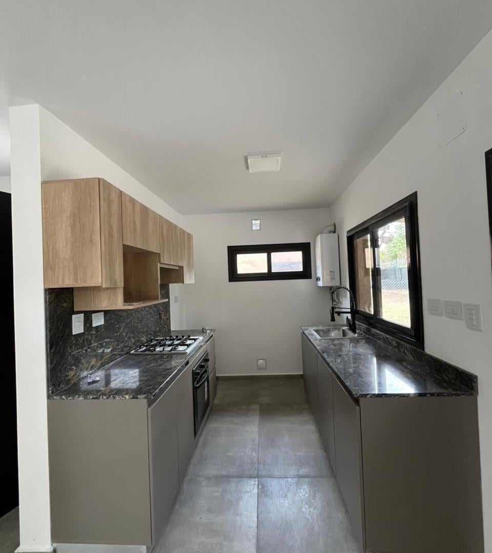 ALQUILER DUPLEX DE 3 DORMITORIOS A ESTRENAR  HOUSING VILLA TERRA  VILLA ALLENDE GOLF