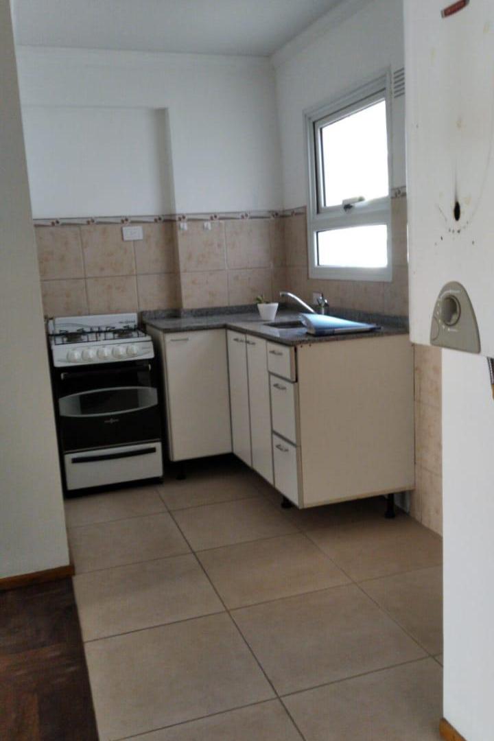 Foto de NUEVA CBA , amplio balcon , excelente ubicacion, Ob. Salguero y San, imagen 1