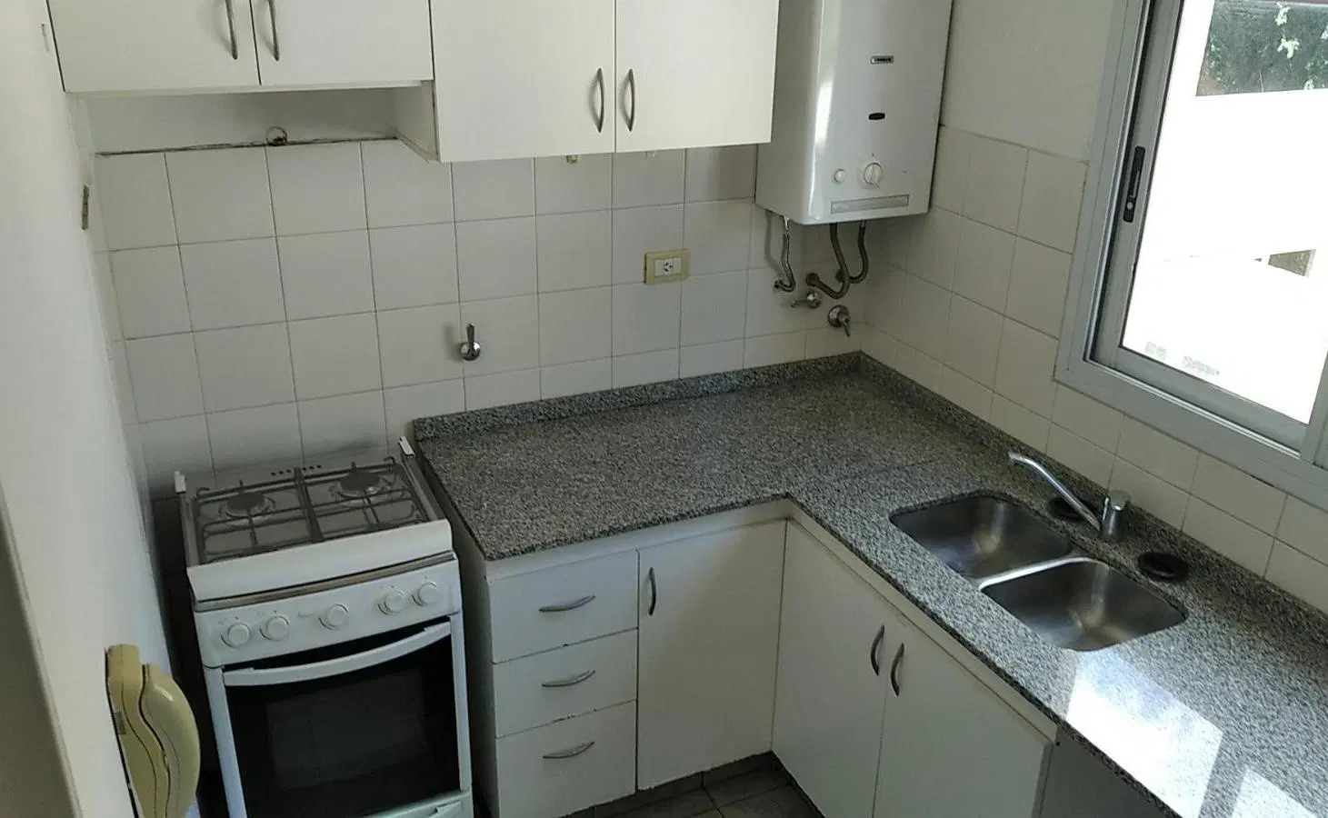 NUEVA CBA, BIEN UBICADO, GUARDIA 24HS, 2 BALCONES 3