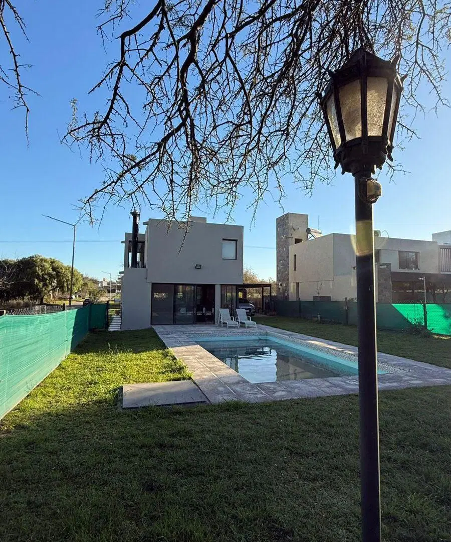 Villa Catalina, RUTA E53, Casa Apta Crédito 3 Dorm Pileta Quincho Cochera Doble 2