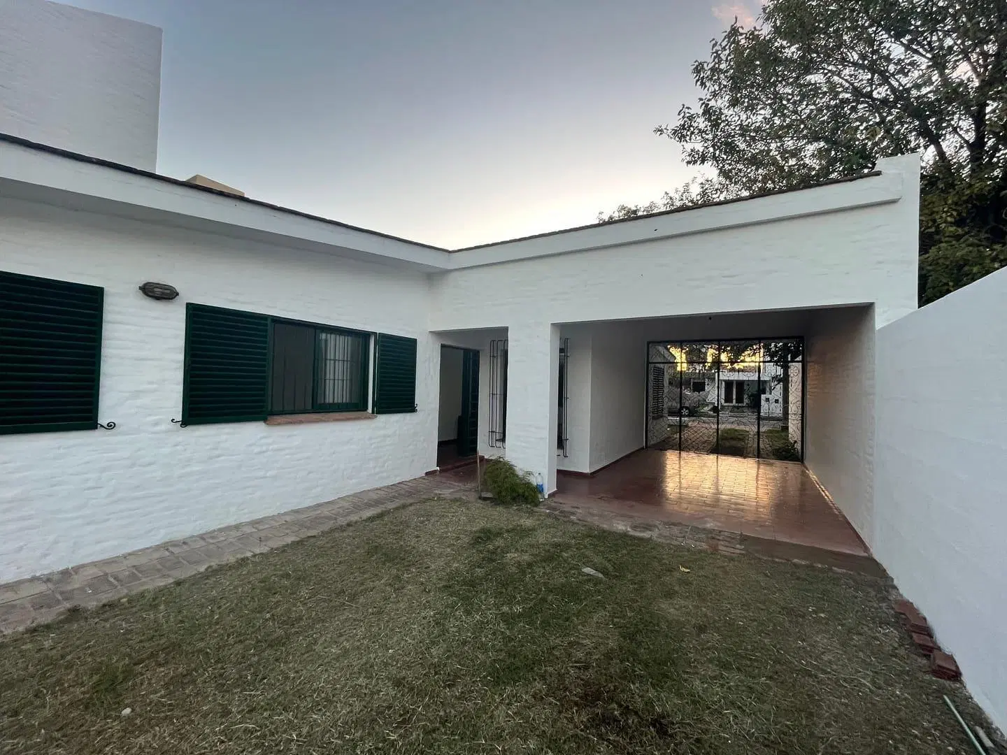 Casa en venta de 3 dormitorios en Urca 2