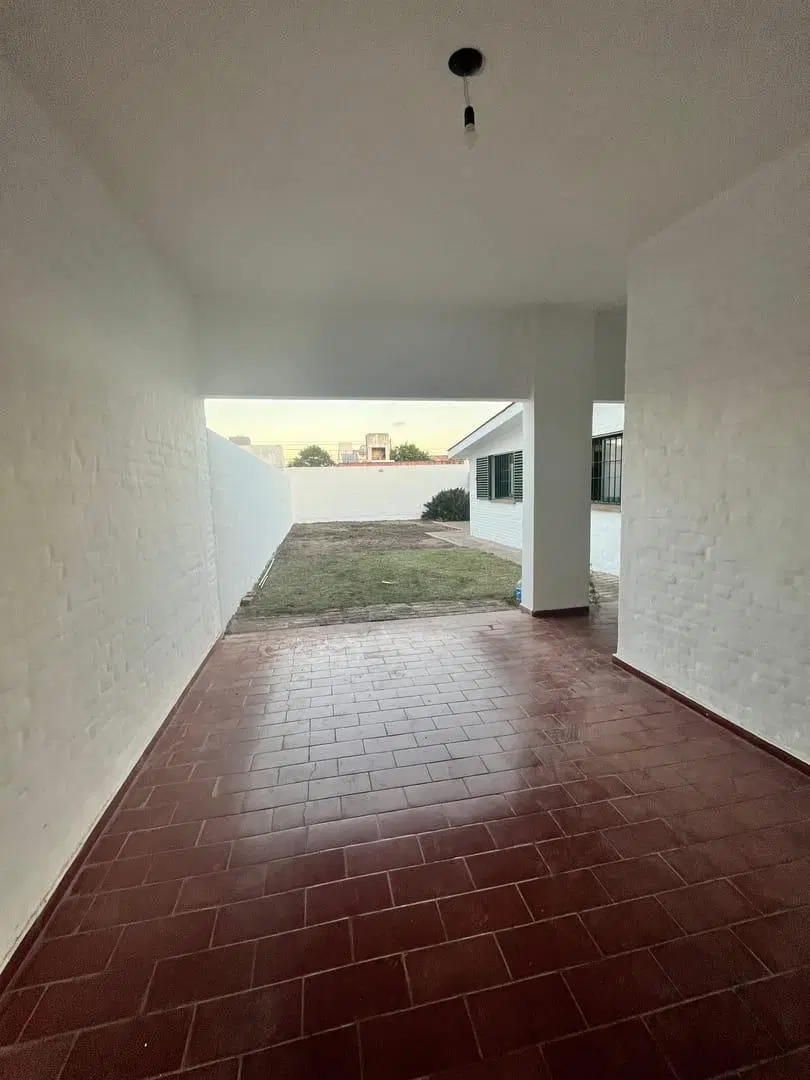 Casa en venta de 3 dormitorios en Urca 1