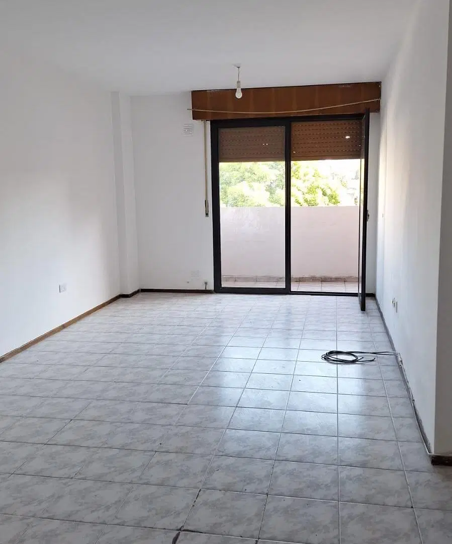 CENTRO, gran ubicacion, 2dor, balcon 5
