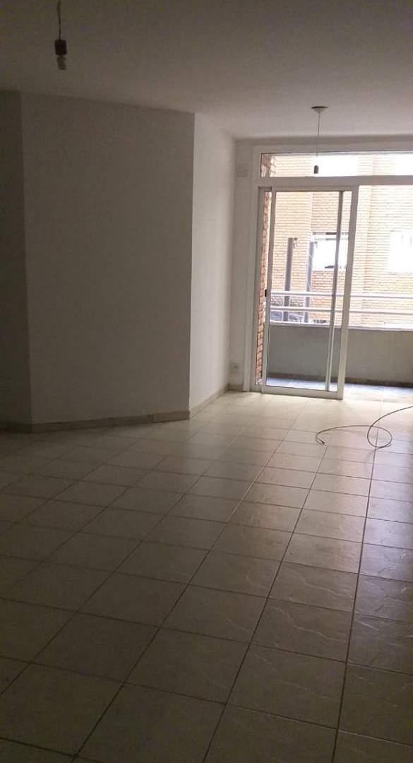 Foto de Dpto 1 dormitorio con balcón a metros de Av. Estrada, imagen 1