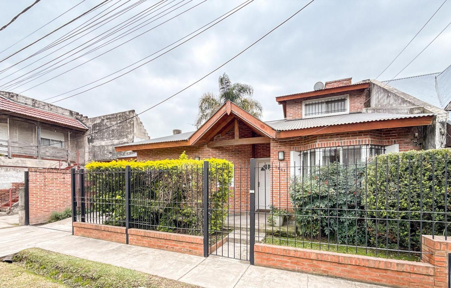 Casa en venta en Escobar Panamericana y Ruta 25 APTO CREDITO SIN EXPENSAS
