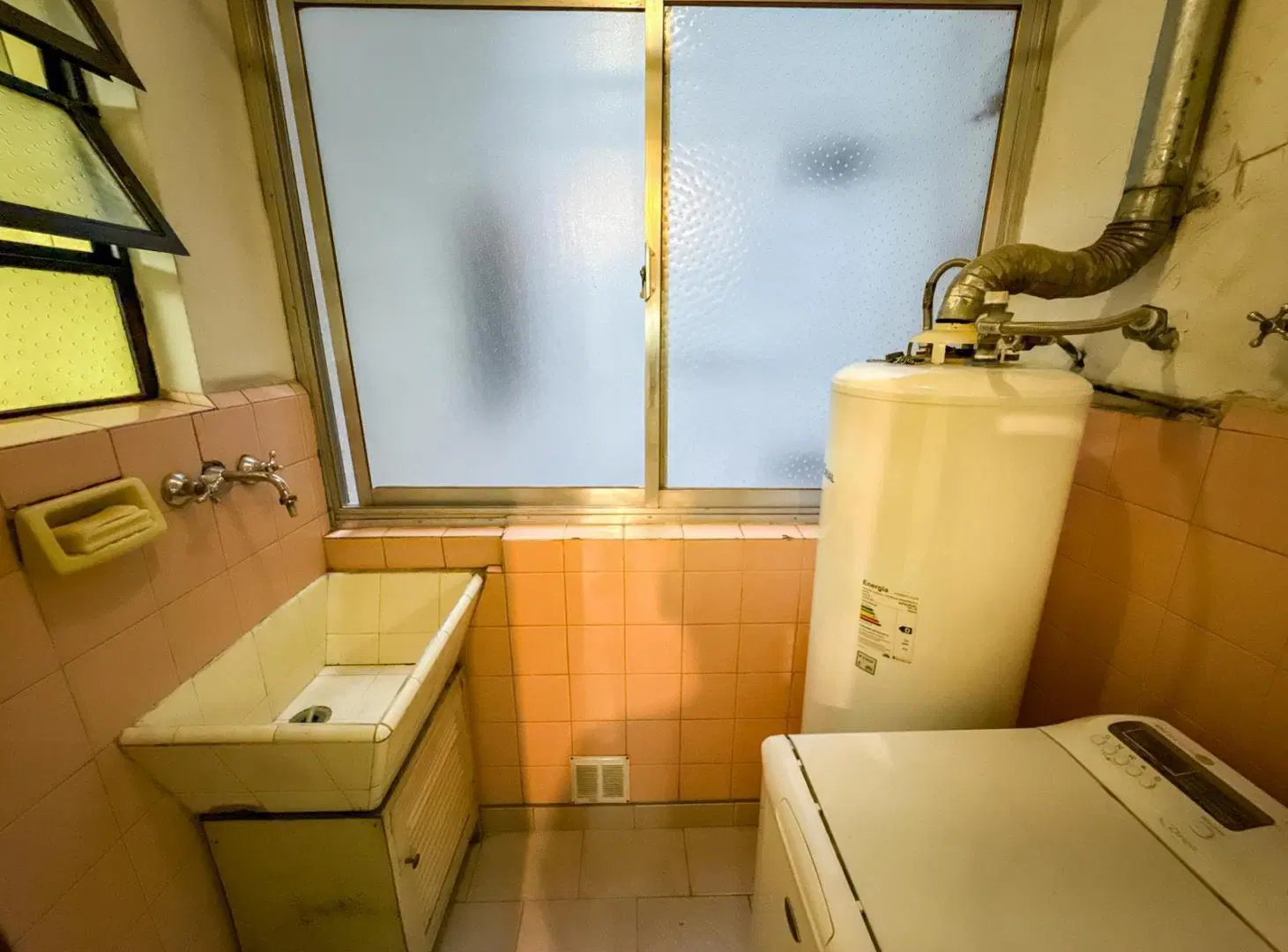 Venta de departamento APTO CREDITO Villa Urquiza 4 ambientes con cochera y balcón al frente 2
