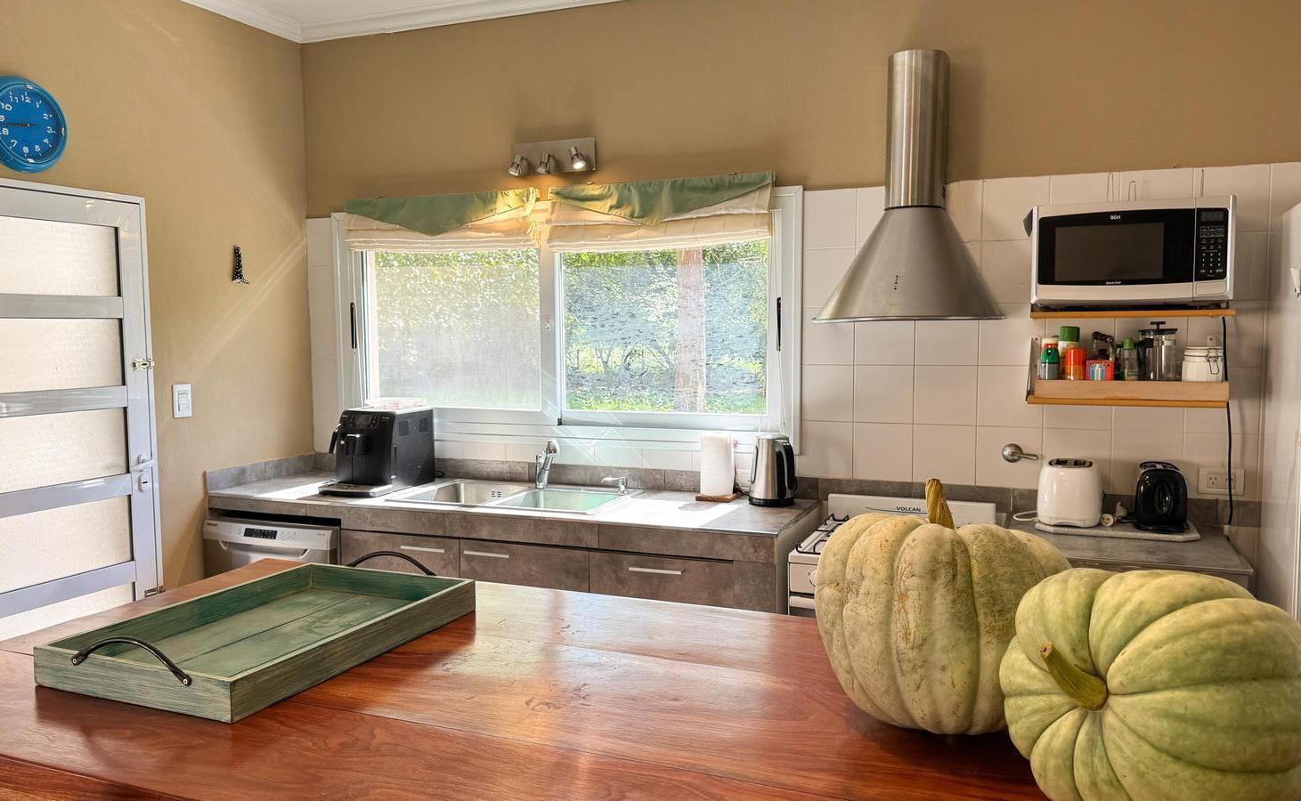 Foto de Casa en venta en San Andrés de Giles | Pileta climatizada y parque, imagen 3