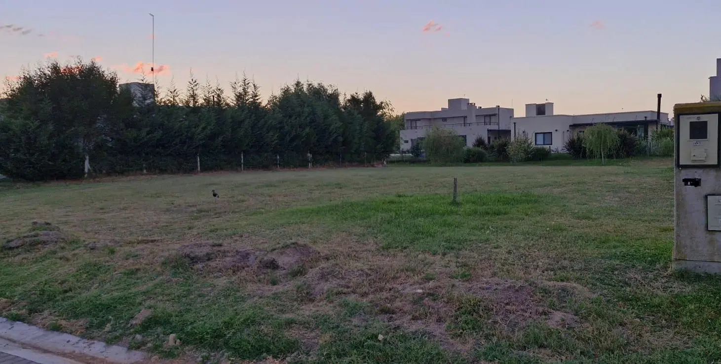 lote / Terreno interno en horizontes al sur valor publicado del anticipo 3