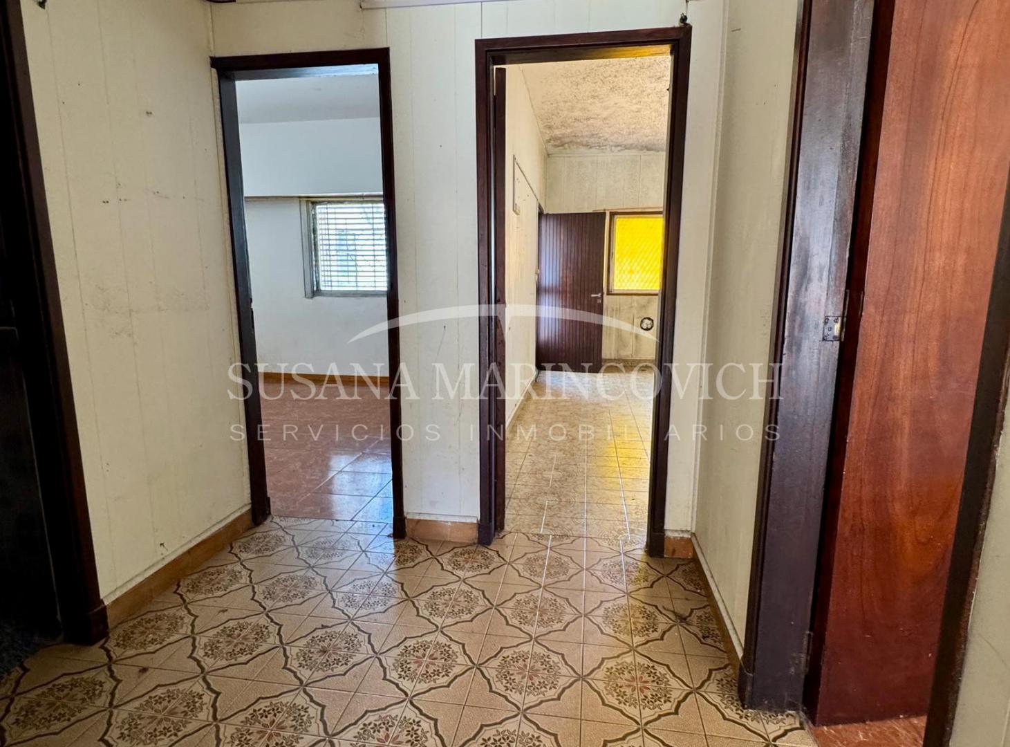 Foto de Casa de 4 ambientes con garage y amplio fondo sobre lote de 375 m², imagen 4