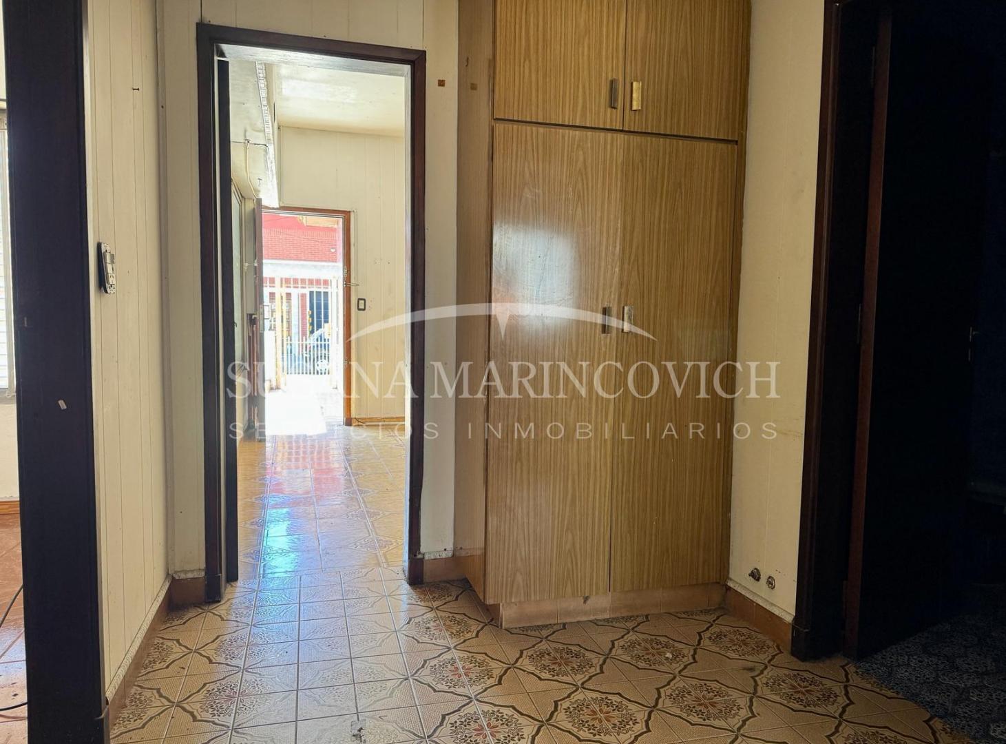 Foto de Casa de 4 ambientes con garage y amplio fondo sobre lote de 375 m², imagen 5