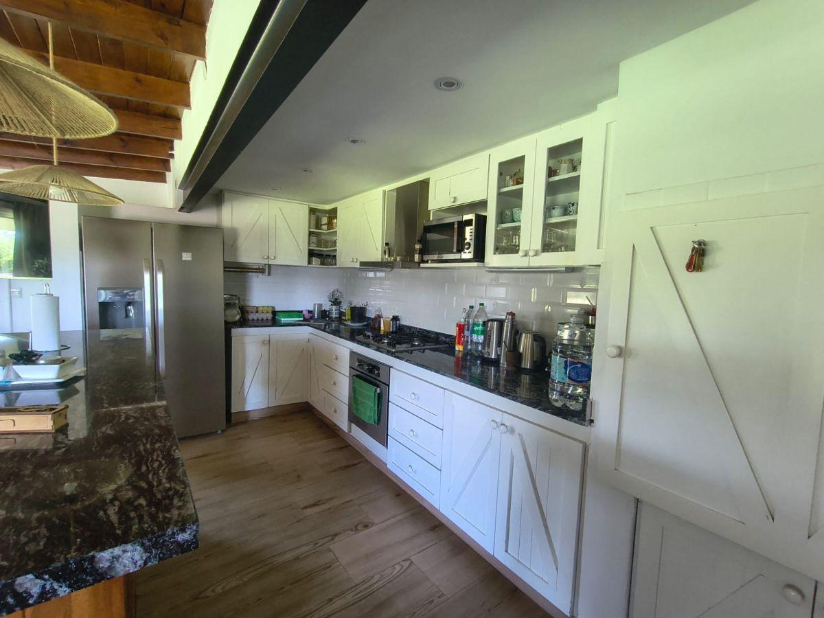 Foto de CASA EN VENTA- ZONA DON BOSCO- RESIDENCIAL, imagen 3