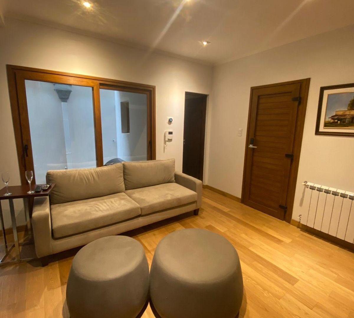 Foto de PH de 100 m² con 2 dormitorios en venta y alquiler en Centro, imagen 4