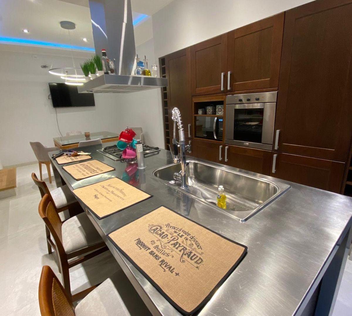 PH de 100 m² con 2 dormitorios en venta y alquiler en Centro