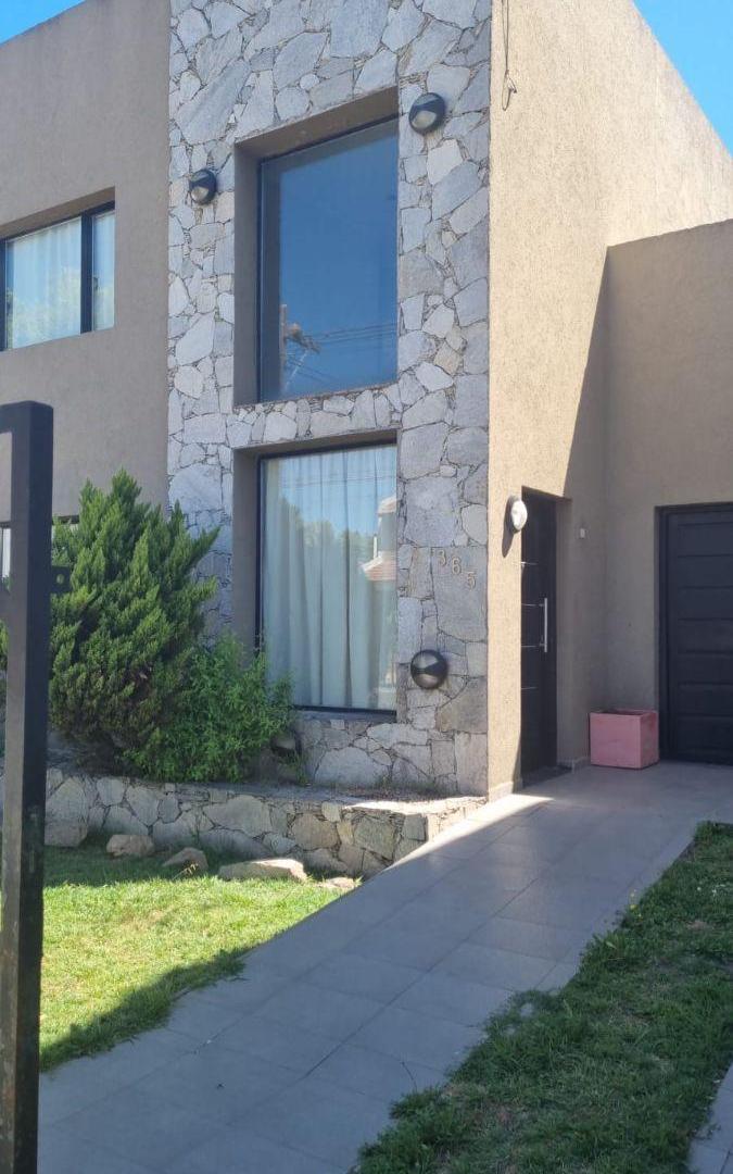 Foto de Casa con 4 dormitorios en venta en Tandil, Azcuenaga, imagen 1