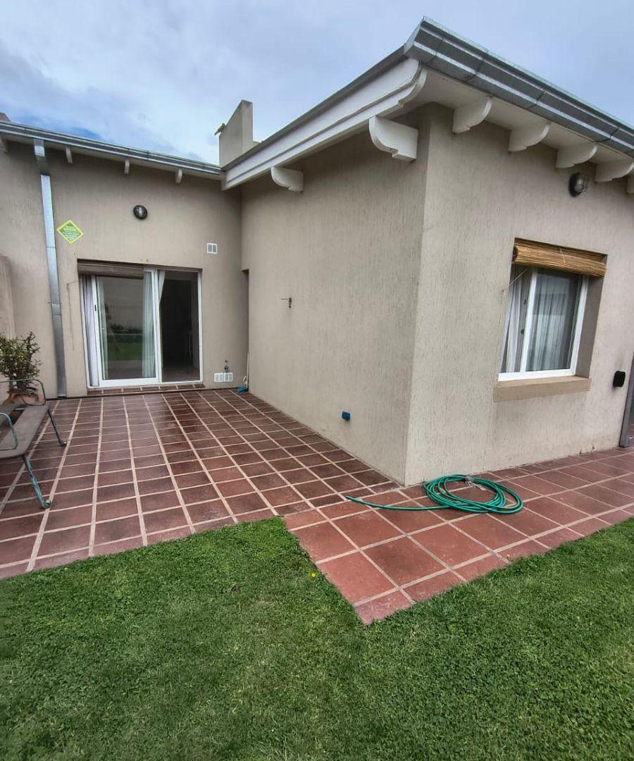 Foto de Casa 3 ambientes en venta – Giaconi y Curuchet, imagen 1