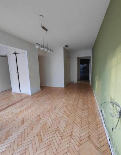 Amplio departamento 3 ambientes en alquiler 1