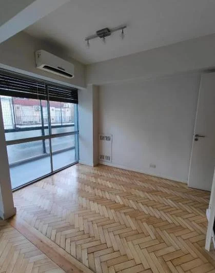 Amplio departamento 3 ambientes en alquiler 2