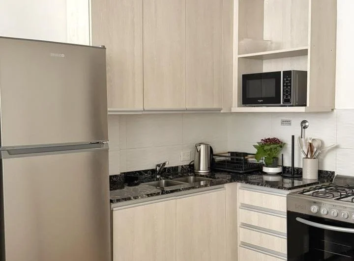 Excelente departamento amoblado de dos ambientes en alquiler 3