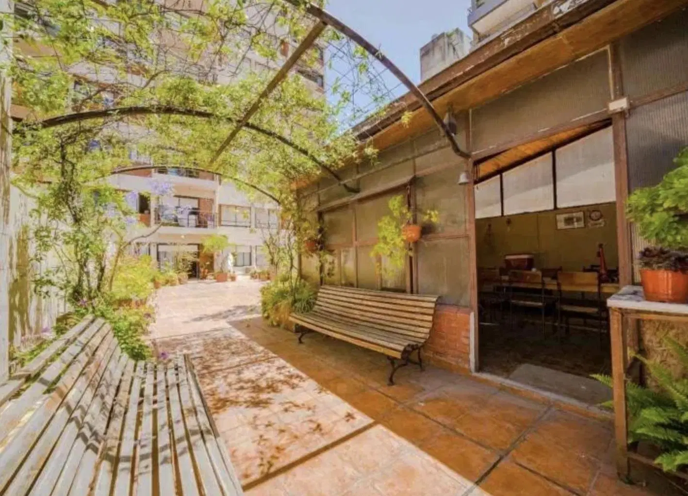 Alquiler SUPER DEPARTAMENTO con gran terraza// Muy luminso, quincho con parrilla 3