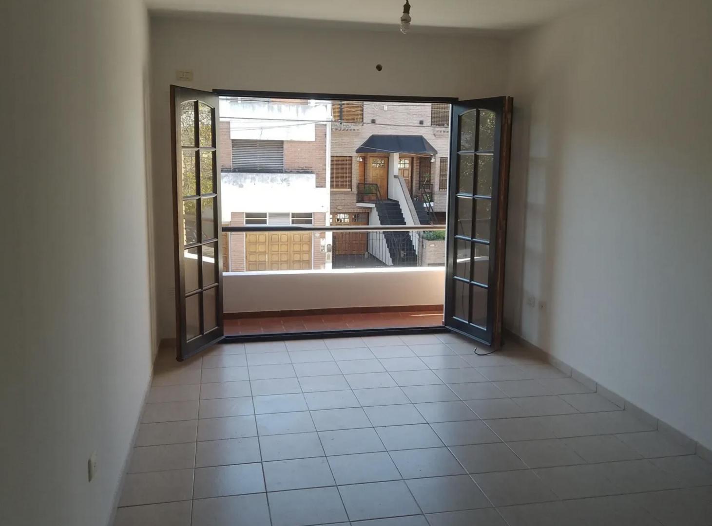 Foto de Alquier PH de 3 ambientes con terraza// Muy luminoso, imagen 1