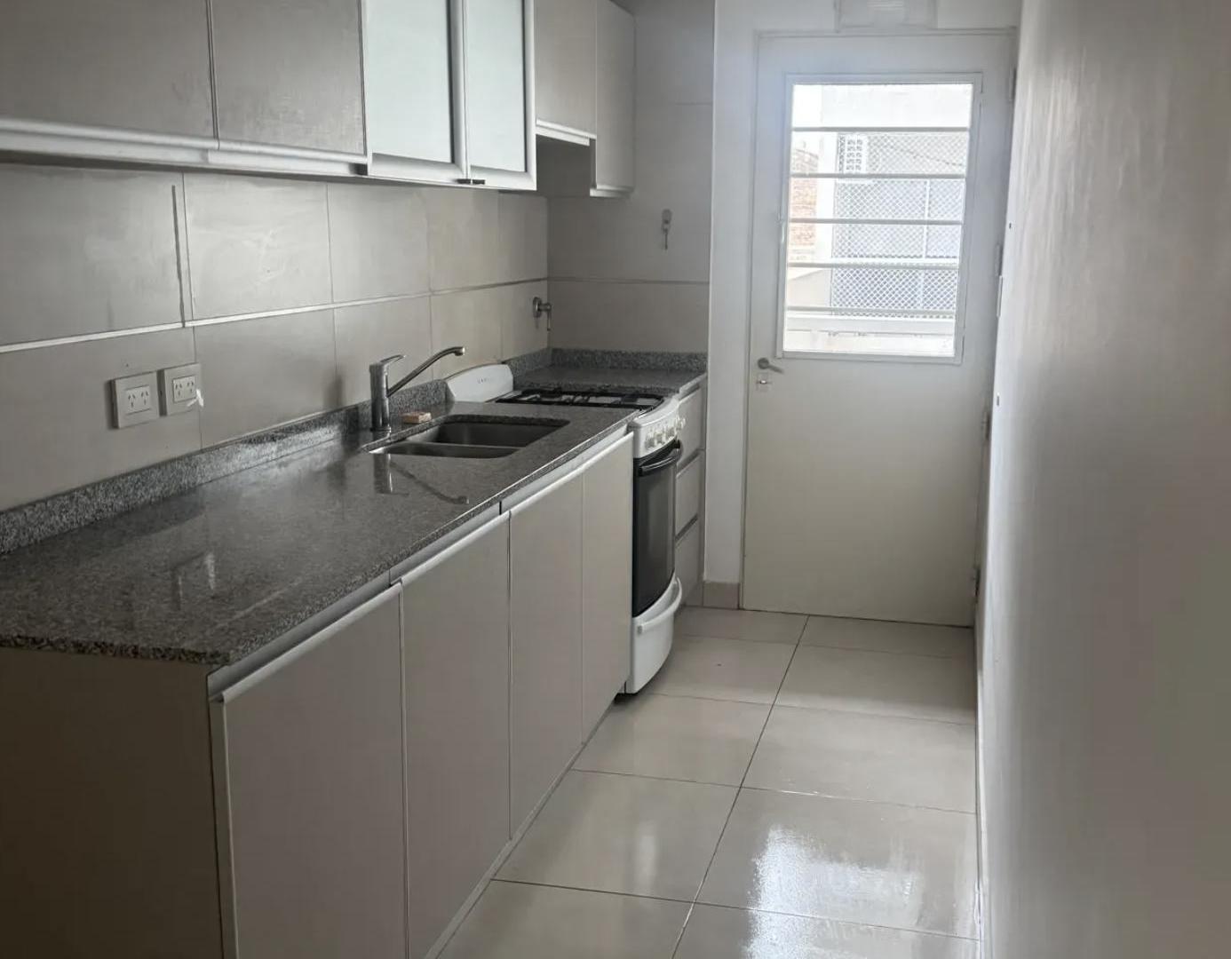 Foto de Alquiler departamento dos ambientes// Muy luminoso, imagen 1