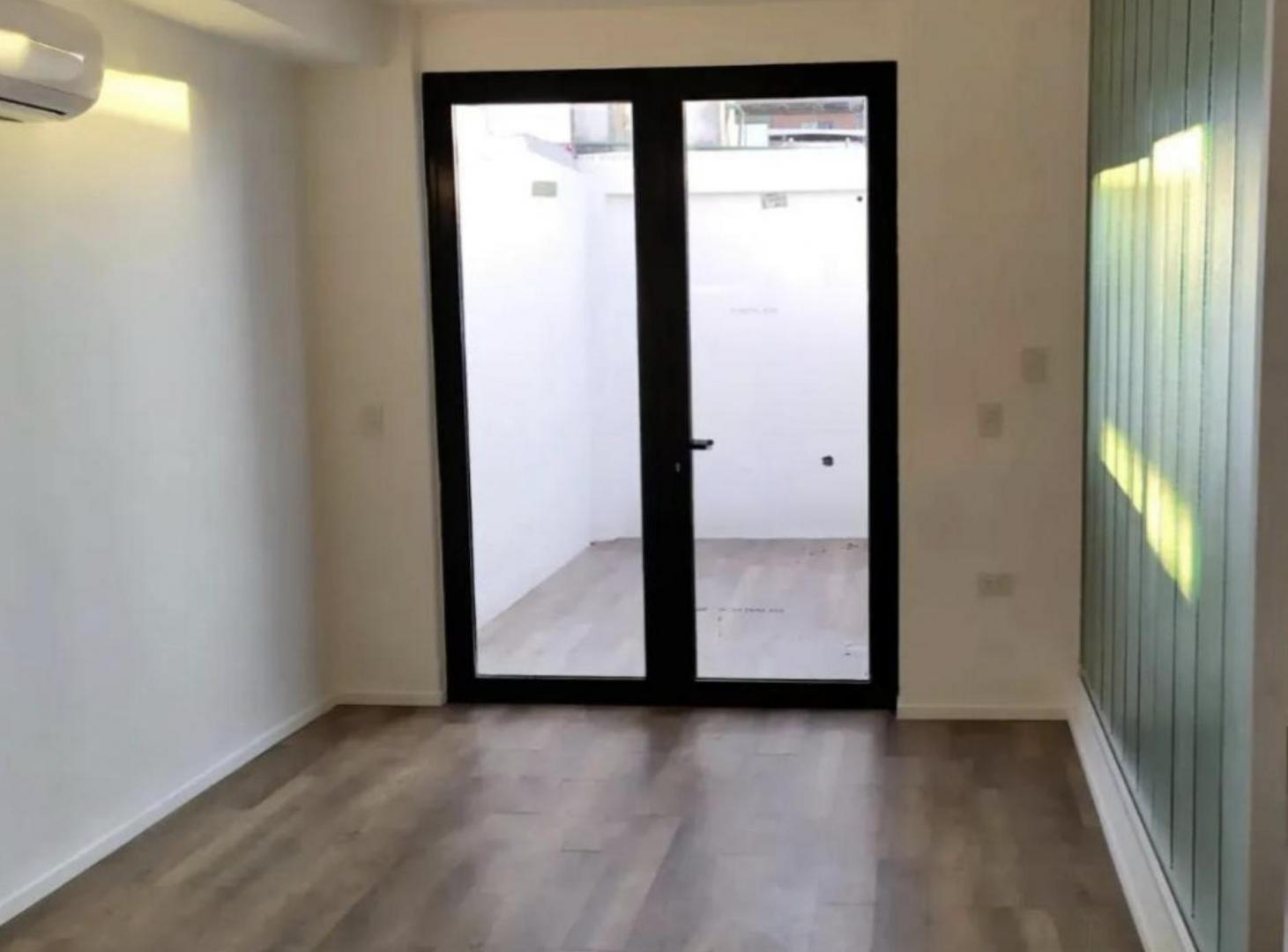 Foto de Excelente Departamento Tipo PH de Tres Ambientes, imagen 1